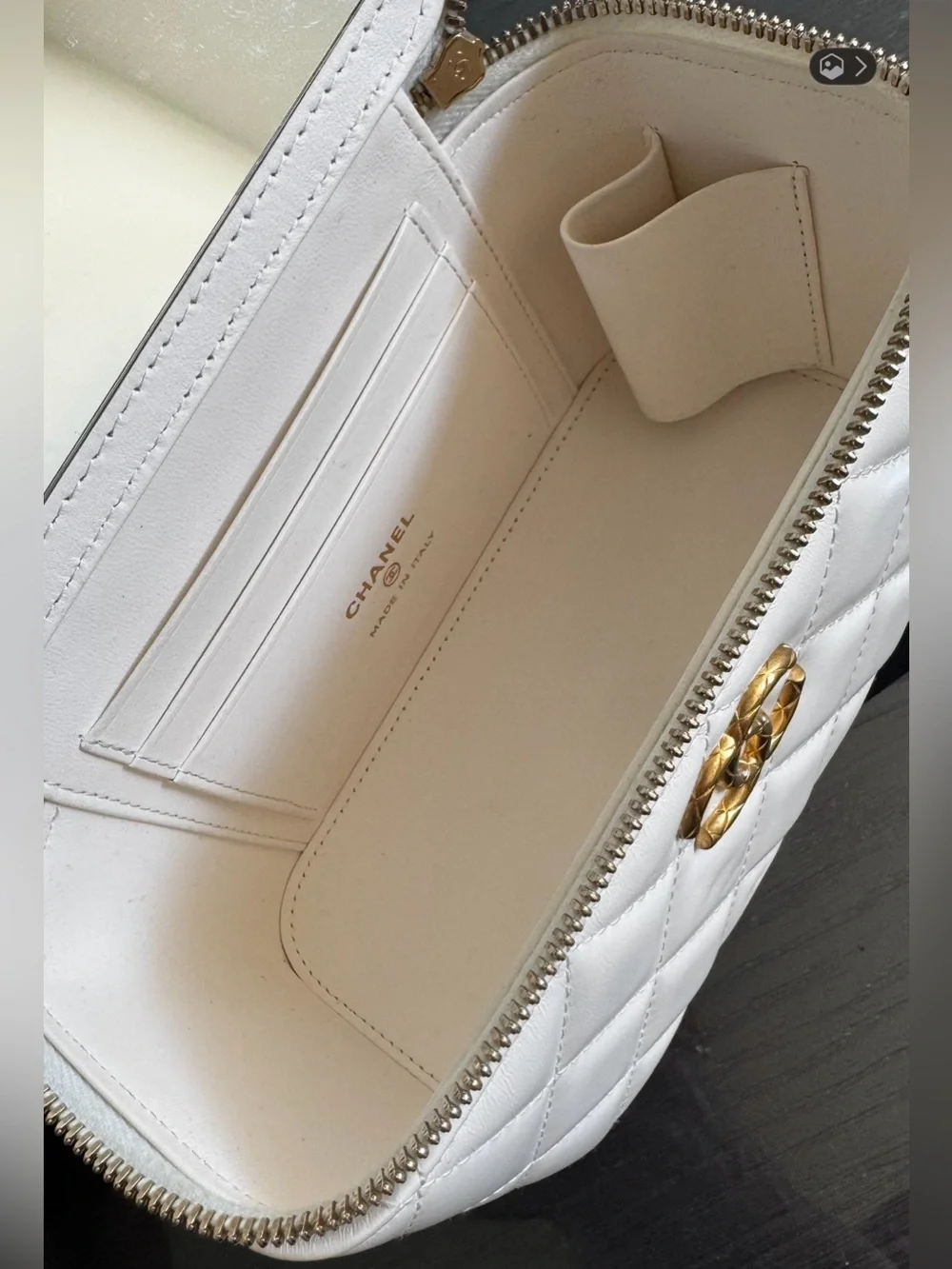 CHANEL Quilted White Crossbody Vanity Bag with Gold Chain